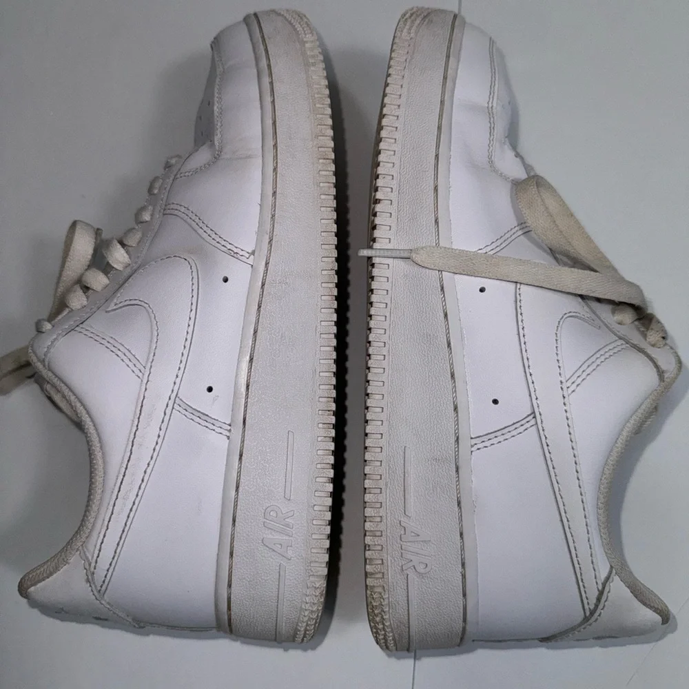 Nike White Womens Leather Sneakers